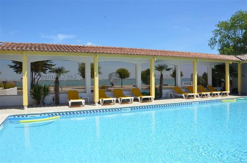 Hotel Et Spa Les Cleunes Oleron 圣特罗让莱班 外观 照片