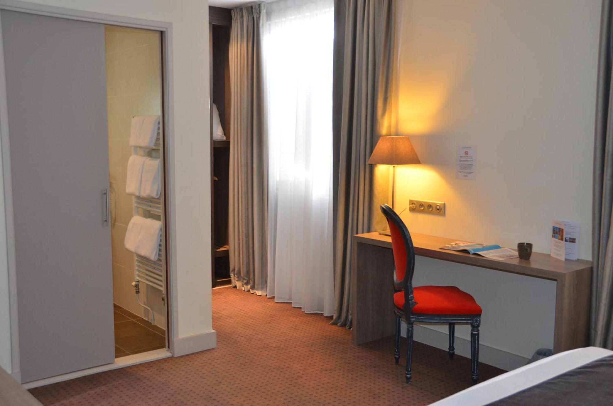 Hotel Et Spa Les Cleunes Oleron 圣特罗让莱班 外观 照片