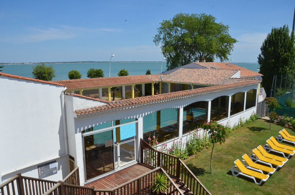 Hotel Et Spa Les Cleunes Oleron 圣特罗让莱班 外观 照片