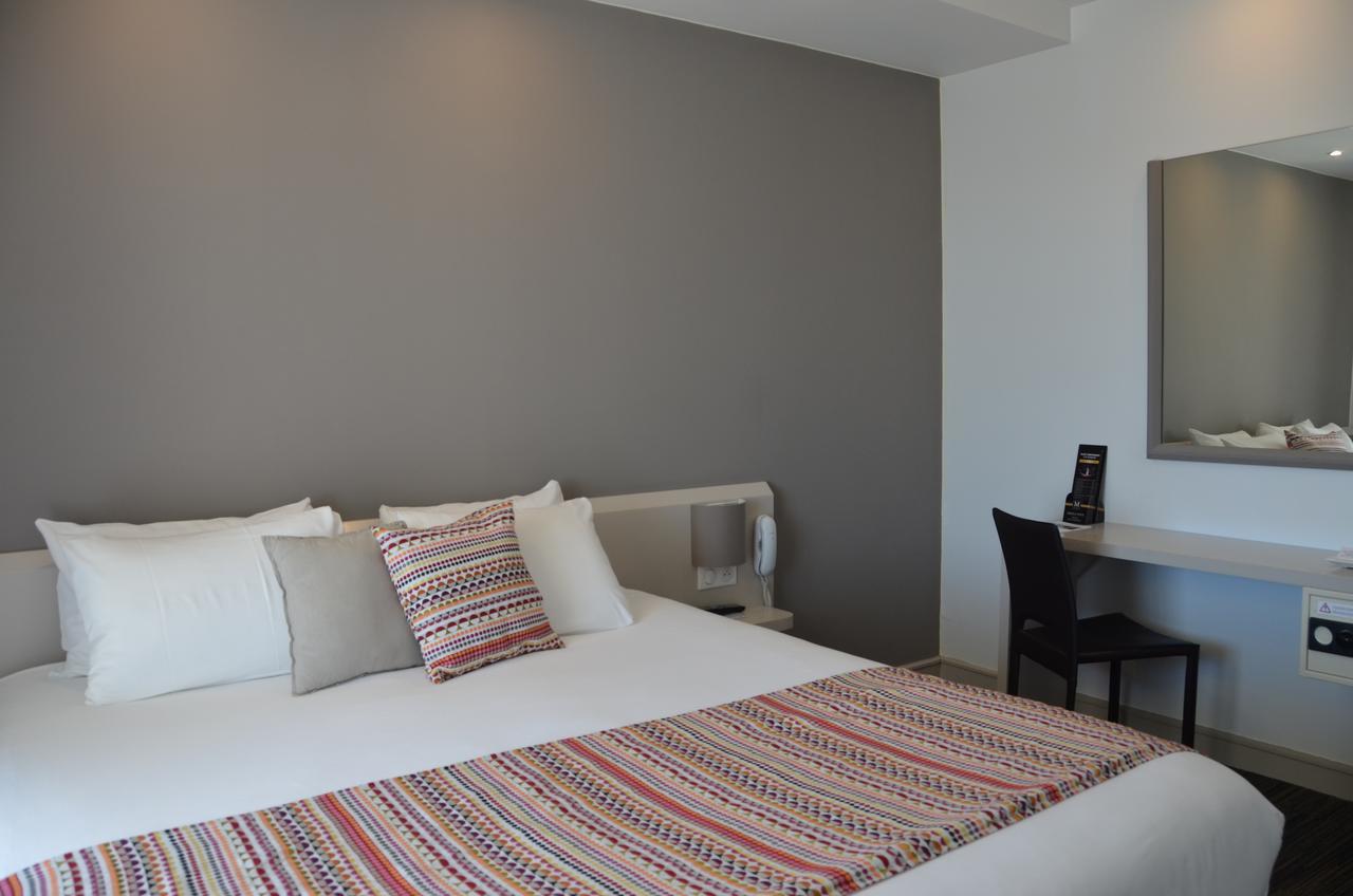 Hotel Et Spa Les Cleunes Oleron 圣特罗让莱班 外观 照片