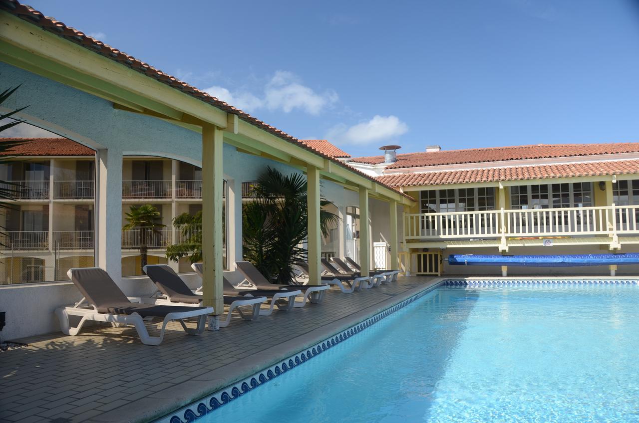 Hotel Et Spa Les Cleunes Oleron 圣特罗让莱班 外观 照片