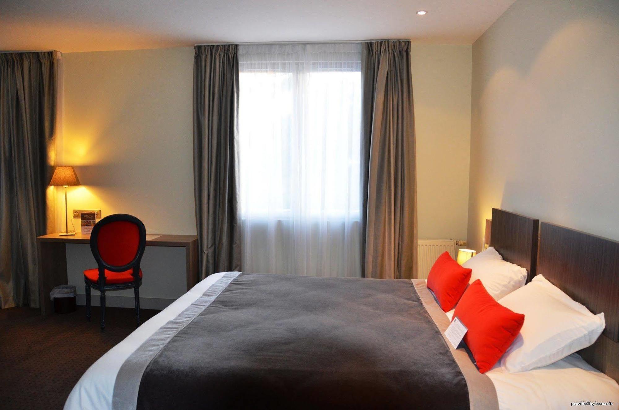 Hotel Et Spa Les Cleunes Oleron 圣特罗让莱班 客房 照片