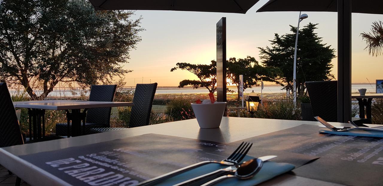 Hotel Et Spa Les Cleunes Oleron 圣特罗让莱班 外观 照片
